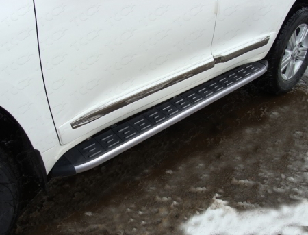 Toyota Land Cruiser 200 2015 Пороги алюминиевые с пластиковой накладкой (карбон серебро) 1720 мм